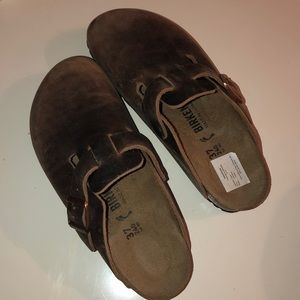 Birkenstock’s size 37 clogs
